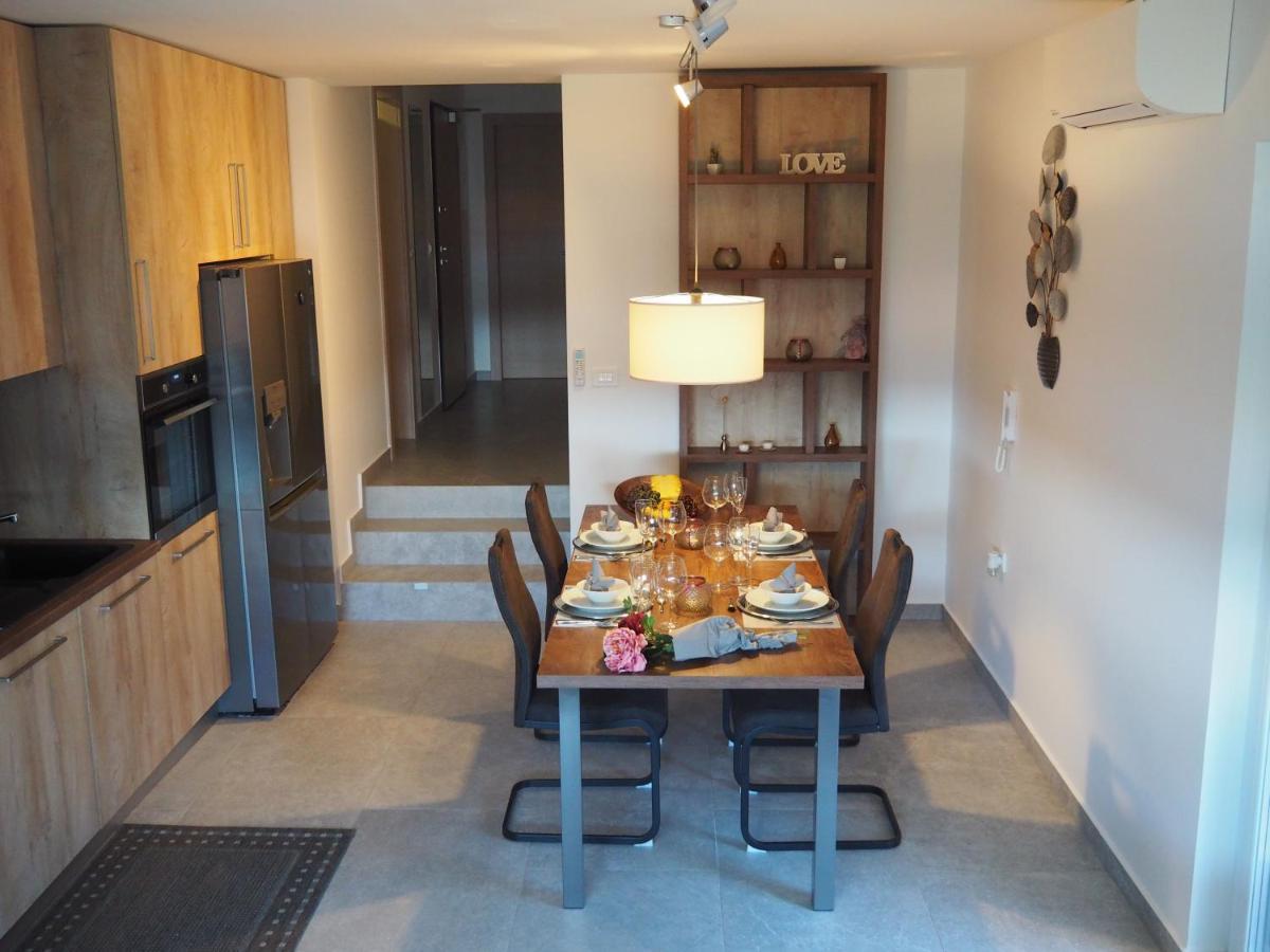 Apartment Rose Garden Свети свети Филип и Яков Екстериор снимка